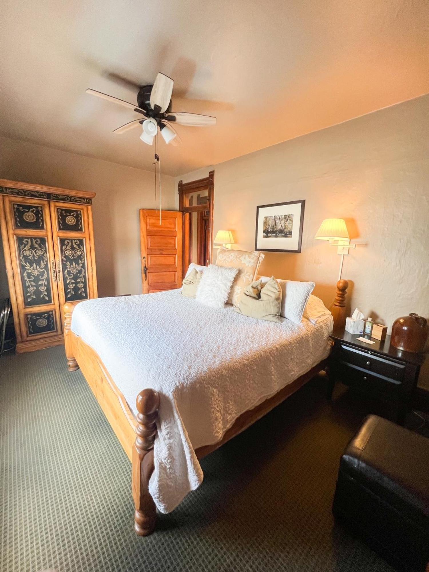 Off Broadway B & B DEN Dış mekan fotoğraf