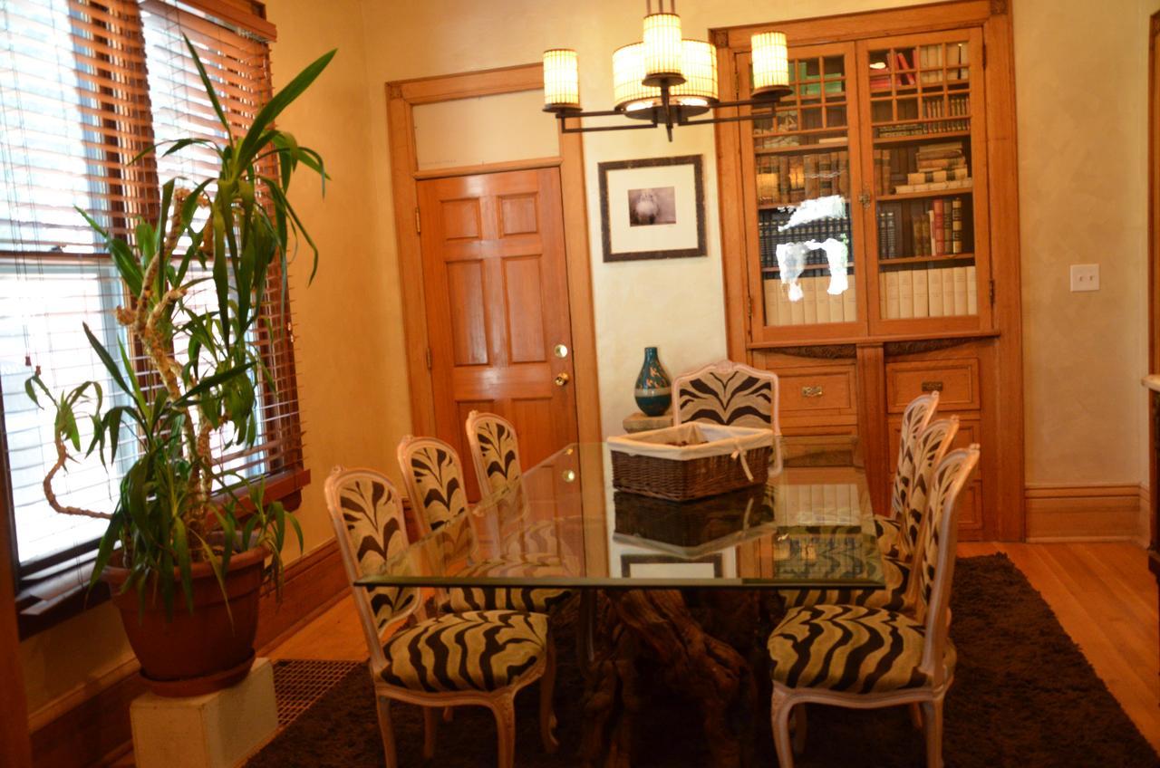 Off Broadway B & B DEN Dış mekan fotoğraf