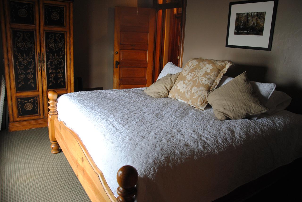 Off Broadway B & B DEN Dış mekan fotoğraf